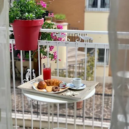 In Guest - New Cirene Big Quadruple 4 People With Breakfast * Rimini