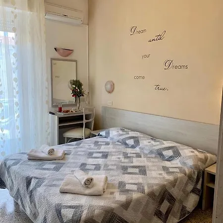 In Guest - New Cirene Big Quadruple 4 People With Breakfast *