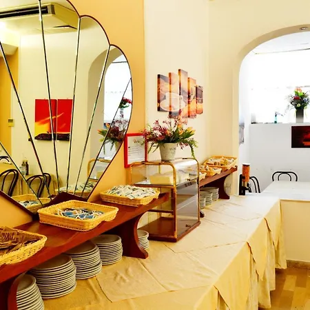 In Guest - New Cirene Big Quadruple 4 People With Breakfast