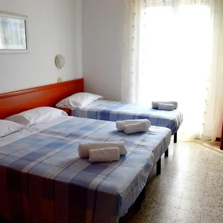 In Guest - New Cirene Big Quadruple 4 People With Breakfast