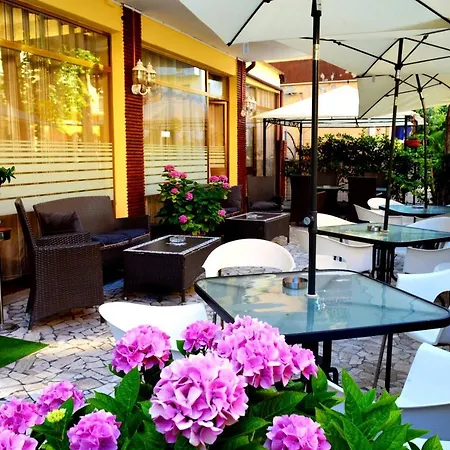 Maison d'hôtes In Guest - New Cirene Big Quadruple 4 People With Breakfast Rimini